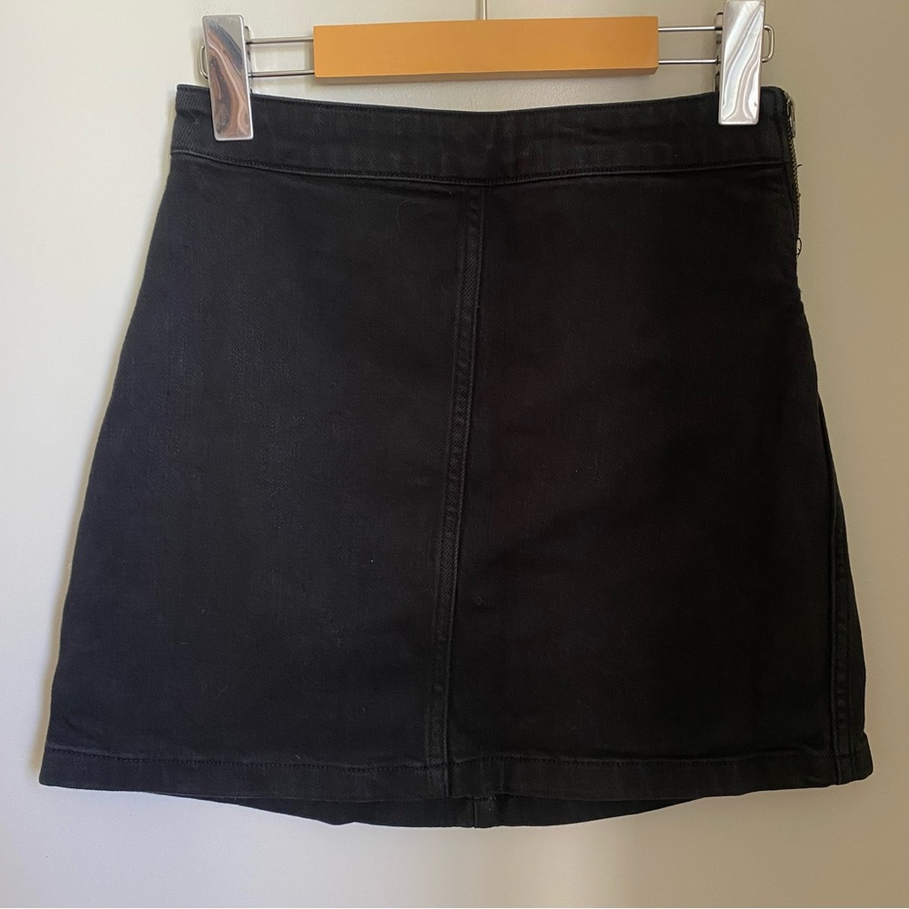 Aritzia Wilfred Free Black Denim Mini Skirt Size 2 Y2K Streetwear - Picture 2 of 10